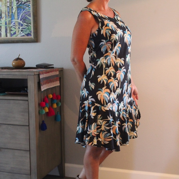 Authentic Hawaiian Dress, NWOT - Picture 4 of 11